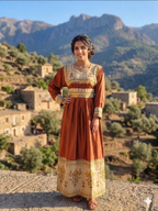 Das Kleid "Maya" – Berbersplendor und Kaiserlicher Schnitt