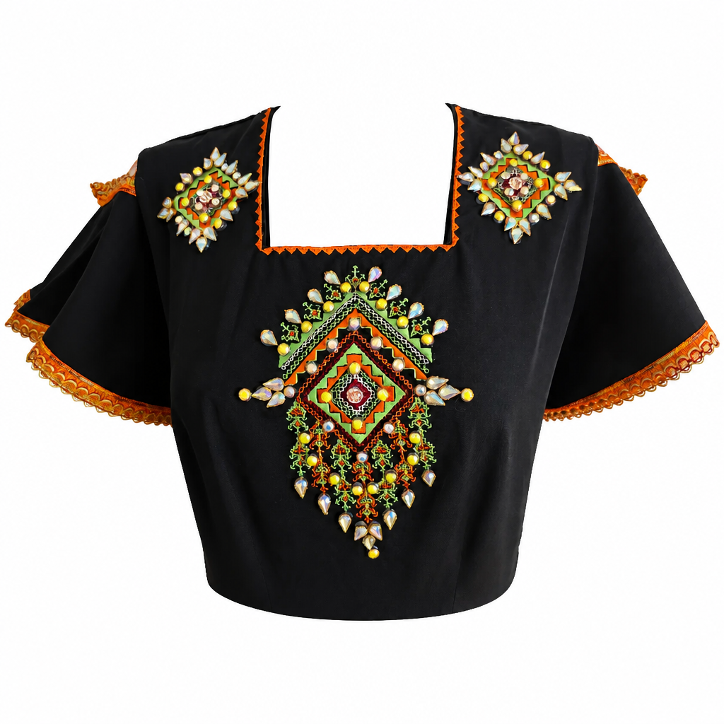 Robe moderne Kabyle aux Perlages et Galons Colorés – "Talsa"