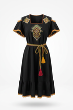 Robe moderne Kabyle aux Perlages et Galons Colorés – "Talsa"