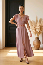 Robe kabyle de cérémonie Thiziri - vue complète silhouette