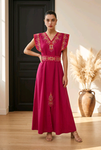 Robe kabyle de cérémonie Thiziri - gros plan broderie
