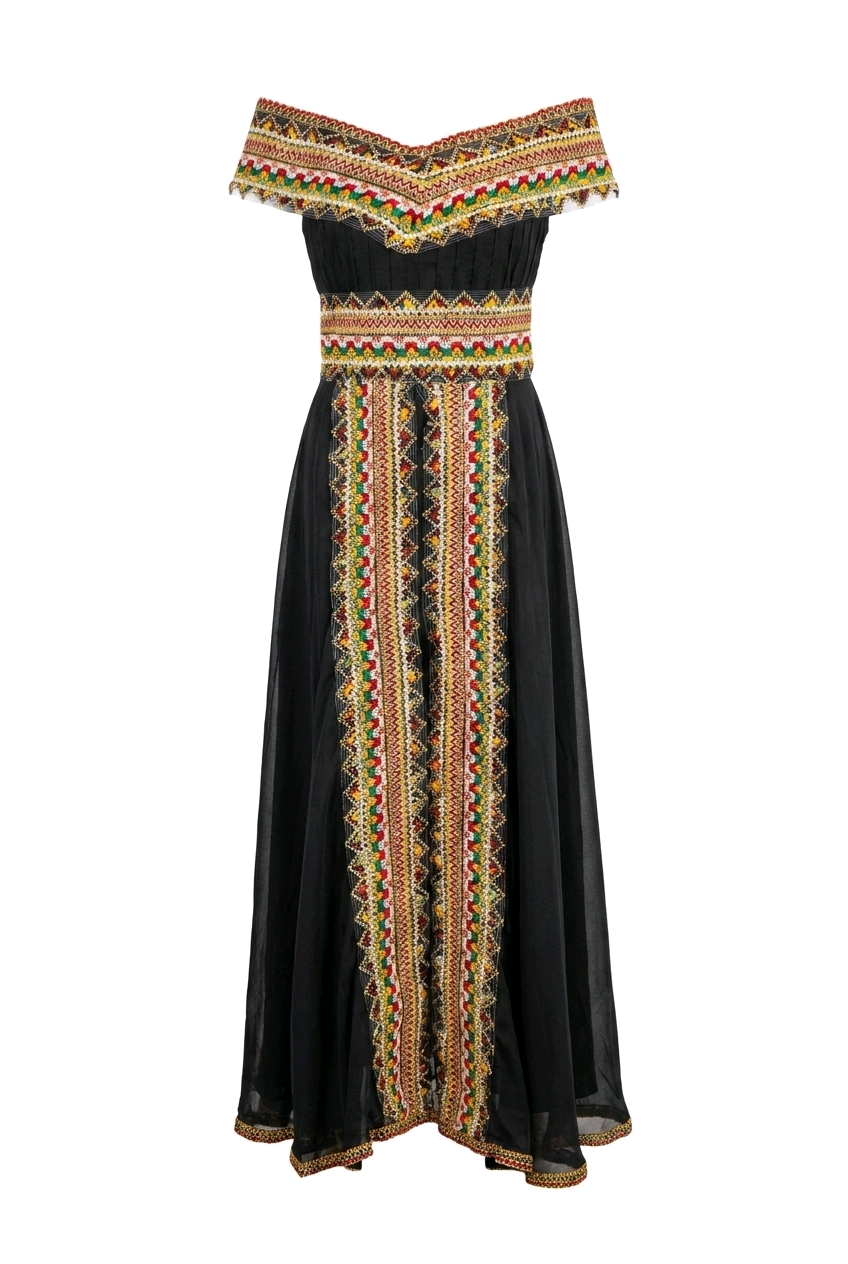 Robe kabyle de cérémonie Nawel - détail broderie du col