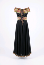 Robe kabyle de cérémonie Nawel noire sur cintre